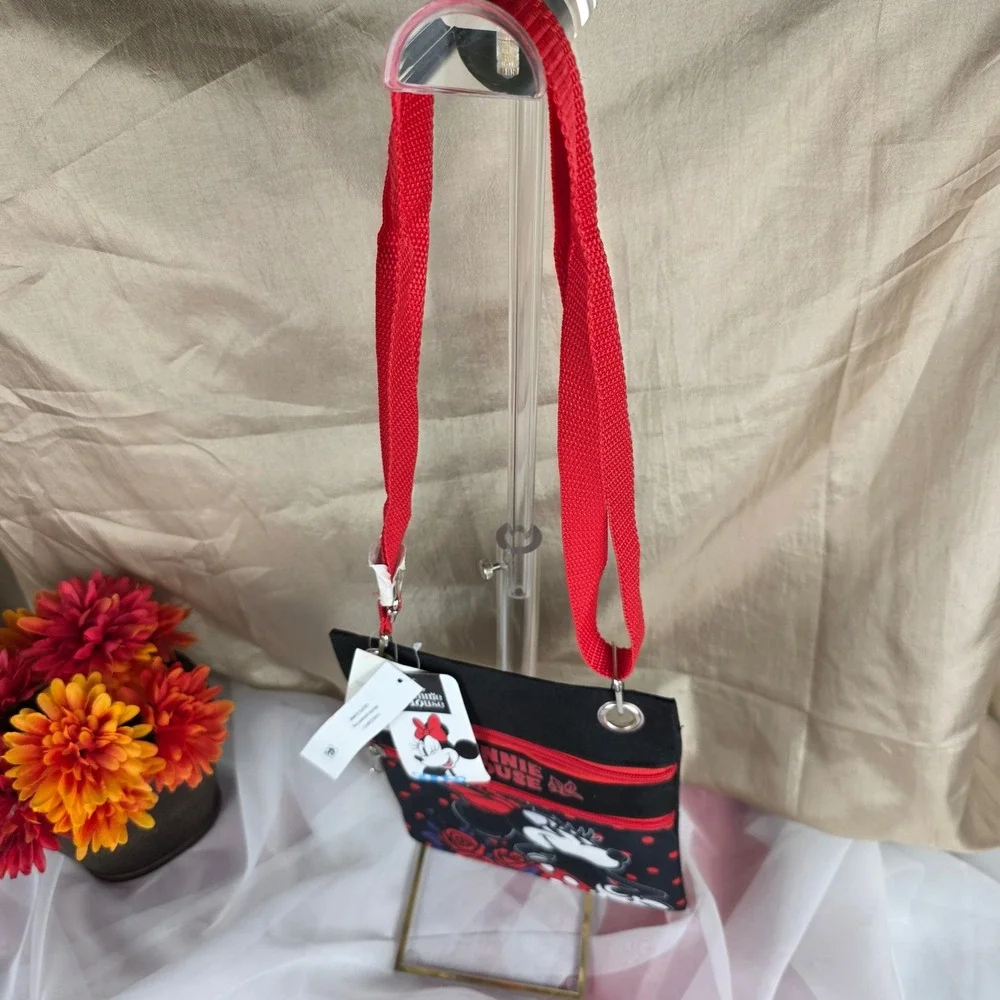 Disney Minnie Mouse Passport Crossbody Bag Black Red Roses‎ A24969 NWT